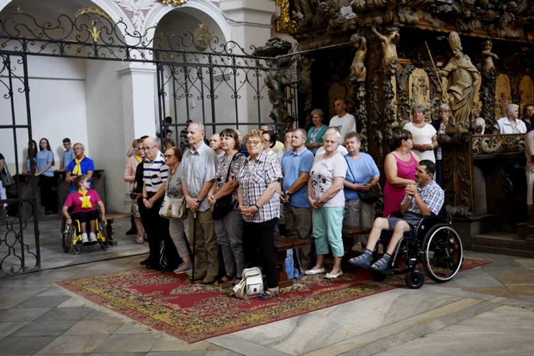 13. Pielgrzymka i Piknik Osób Niepełnosprawnych w Henrykowie