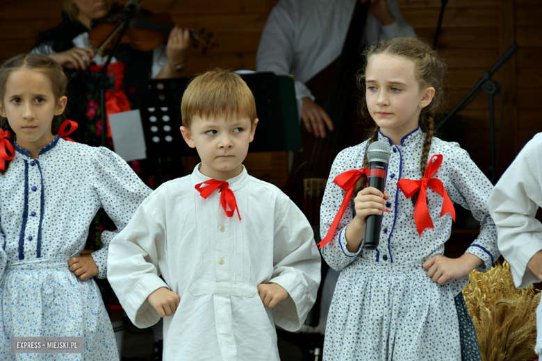 Dożynki Gminy Bardo w Dzbanowie 