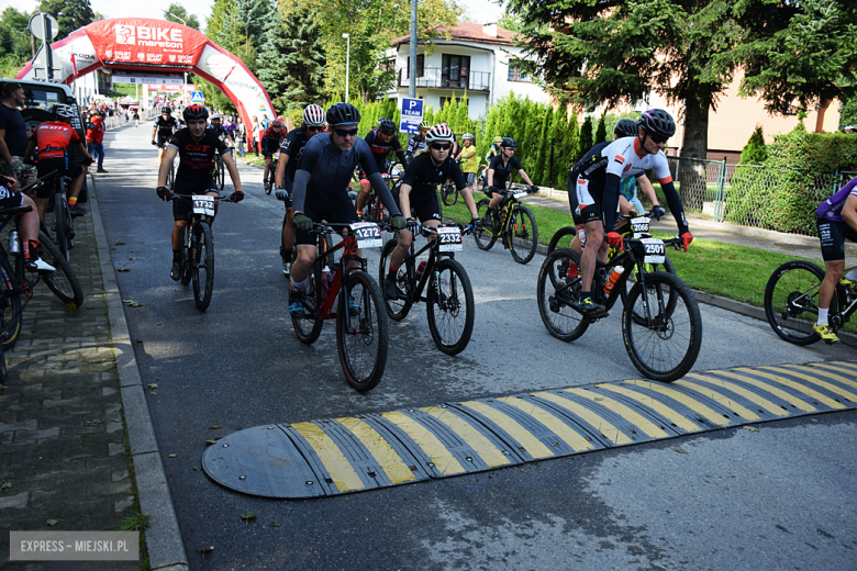 Mistrzostwa Polski MTB w Bardzie. Kilkuset zawodników na starcie