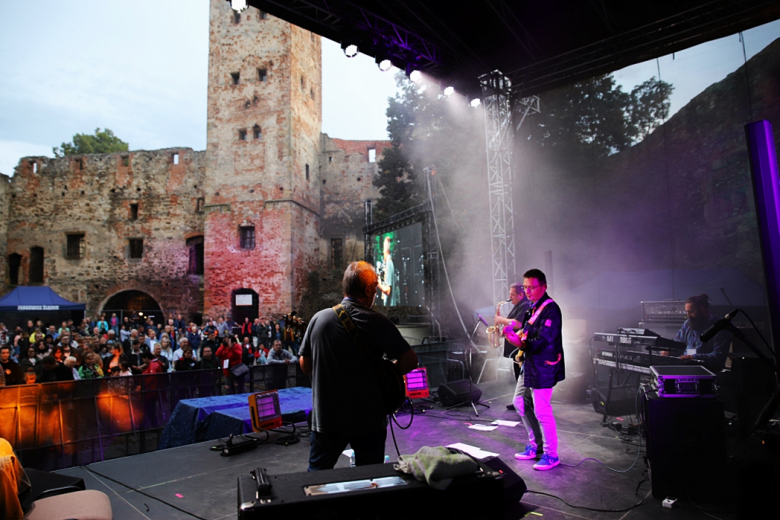 	Folk Fiesta. Chwile wspomnień - koncert pamięci Krzysztofa Kubańskiego