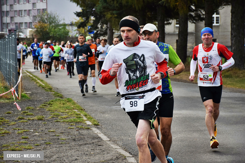 Na sportowo uczcili 104. rocznicę odzyskania niepodległości przez Polskę [foto]