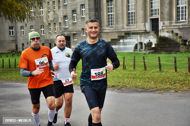 Na sportowo uczcili 104. rocznicę odzyskania niepodległości przez Polskę [foto]