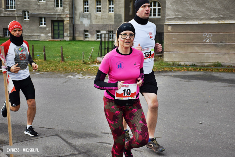 Na sportowo uczcili 104. rocznicę odzyskania niepodległości przez Polskę [foto]