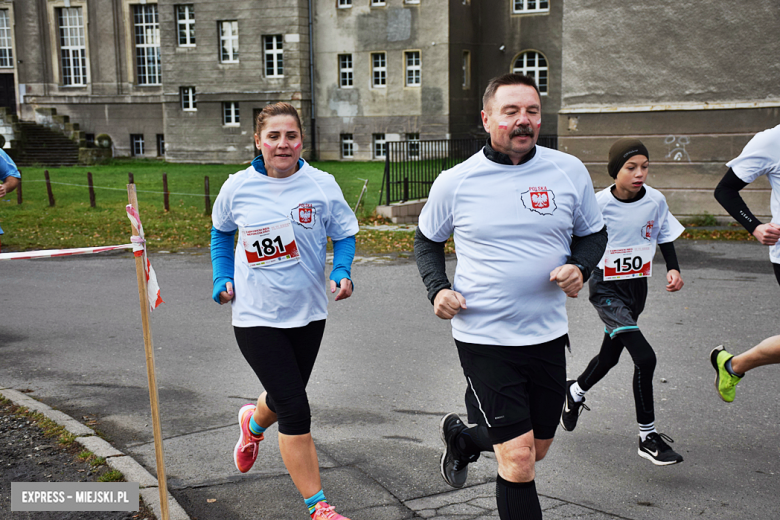 Na sportowo uczcili 104. rocznicę odzyskania niepodległości przez Polskę [foto]