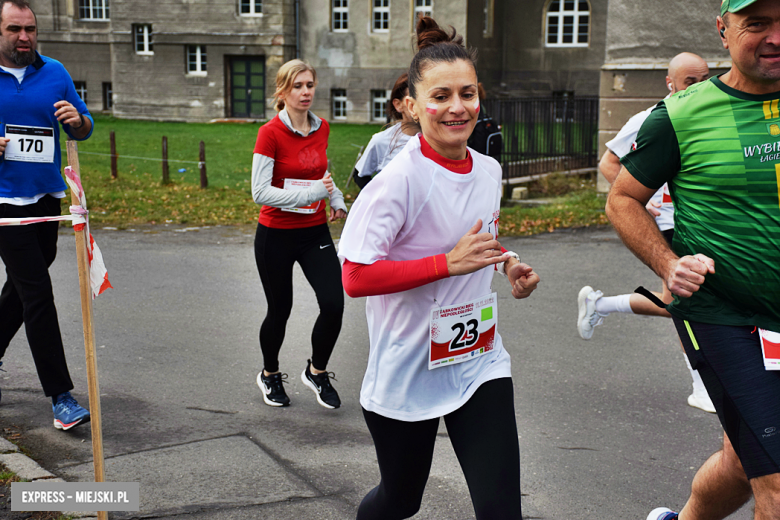 Na sportowo uczcili 104. rocznicę odzyskania niepodległości przez Polskę [foto]