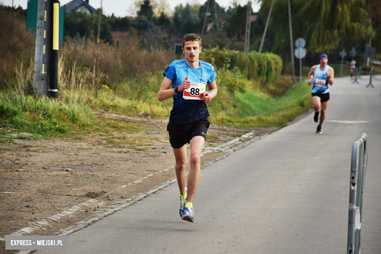 Na sportowo uczcili 104. rocznicę odzyskania niepodległości przez Polskę [foto]