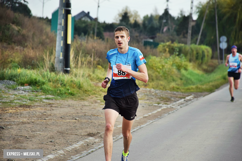 Na sportowo uczcili 104. rocznicę odzyskania niepodległości przez Polskę [foto]