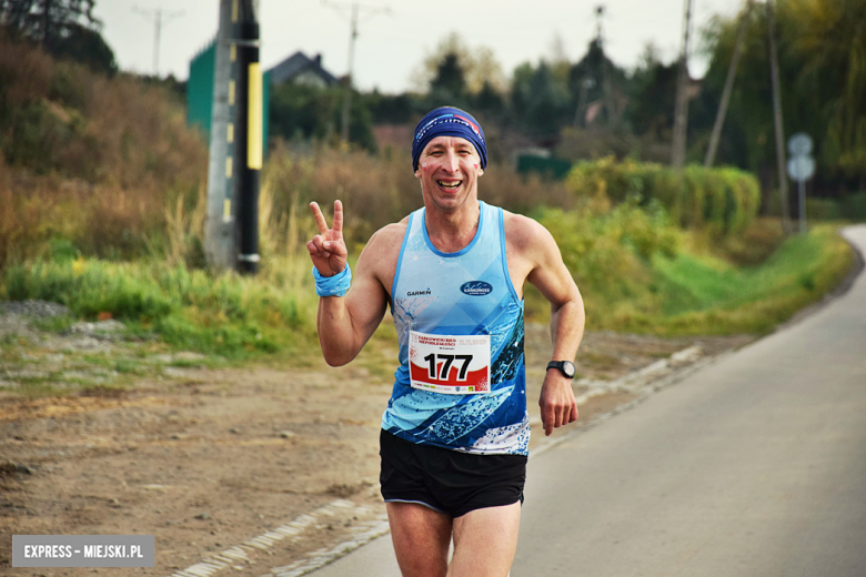 Na sportowo uczcili 104. rocznicę odzyskania niepodległości przez Polskę [foto]