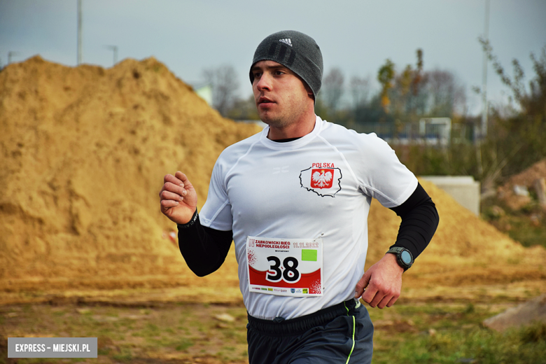 Na sportowo uczcili 104. rocznicę odzyskania niepodległości przez Polskę [foto]