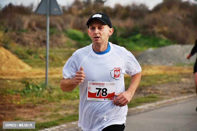 Na sportowo uczcili 104. rocznicę odzyskania niepodległości przez Polskę [foto]