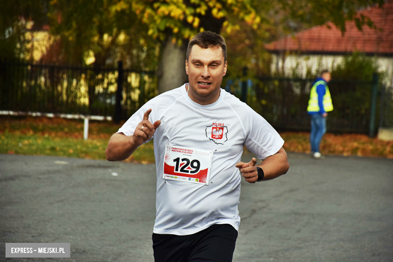 Na sportowo uczcili 104. rocznicę odzyskania niepodległości przez Polskę