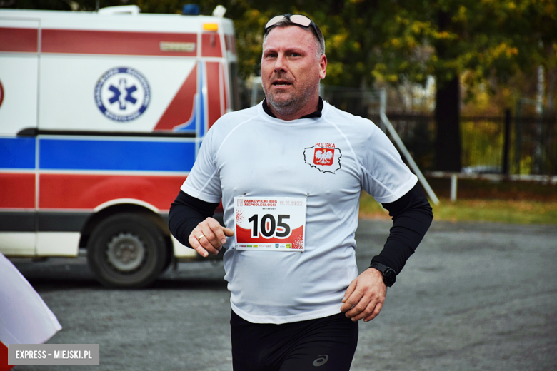 Na sportowo uczcili 104. rocznicę odzyskania niepodległości przez Polskę