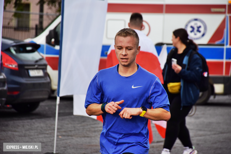 Na sportowo uczcili 104. rocznicę odzyskania niepodległości przez Polskę 