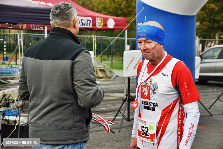 Na sportowo uczcili 104. rocznicę odzyskania niepodległości przez Polskę 