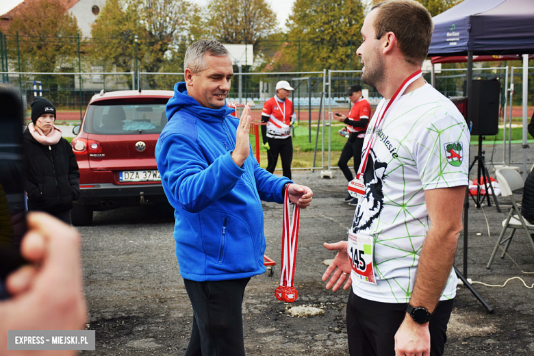 Na sportowo uczcili 104. rocznicę odzyskania niepodległości przez Polskę 