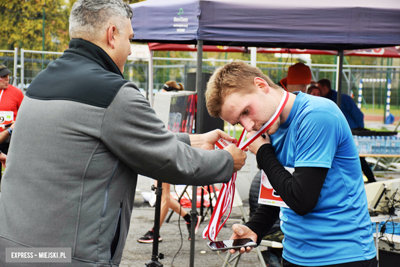 Na sportowo uczcili 104. rocznicę odzyskania niepodległości przez Polskę 