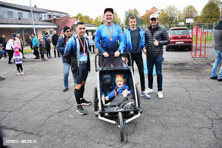 Na sportowo uczcili 104. rocznicę odzyskania niepodległości przez Polskę 