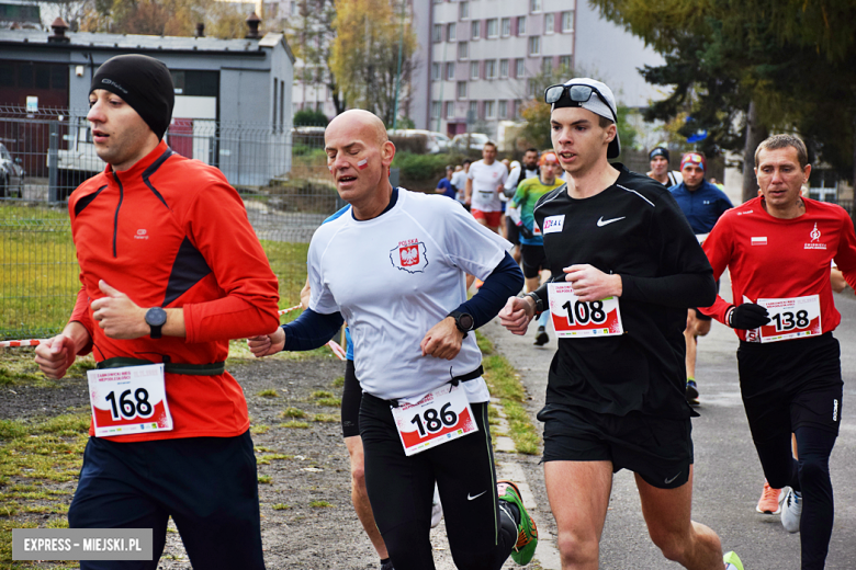 Na sportowo uczcili 104. rocznicę odzyskania niepodległości przez Polskę