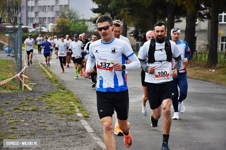 Na sportowo uczcili 104. rocznicę odzyskania niepodległości przez Polskę