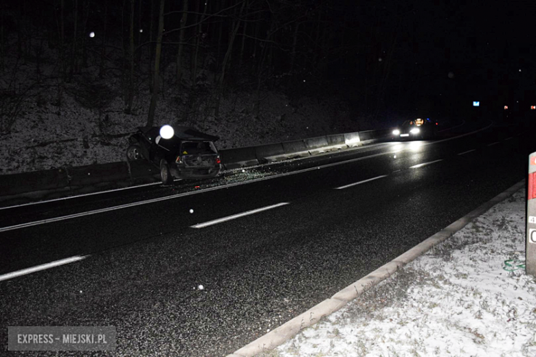 Zderzenie volkswagena i toyoty na wysokości Dębowiny