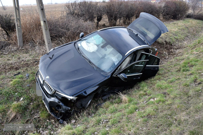 Zderzenie trzech samochodów osobowych na krajowej ósemce