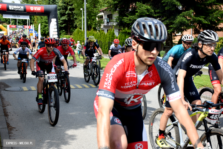 Rzesza kolarzy zalała Bardo. MTB Bike Maraton w Mieście Cudów