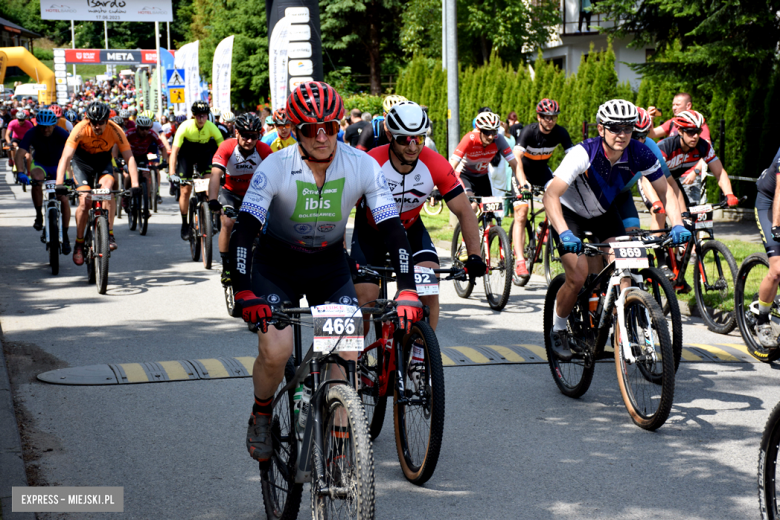 Rzesza kolarzy zalała Bardo. MTB Bike Maraton w Mieście Cudów