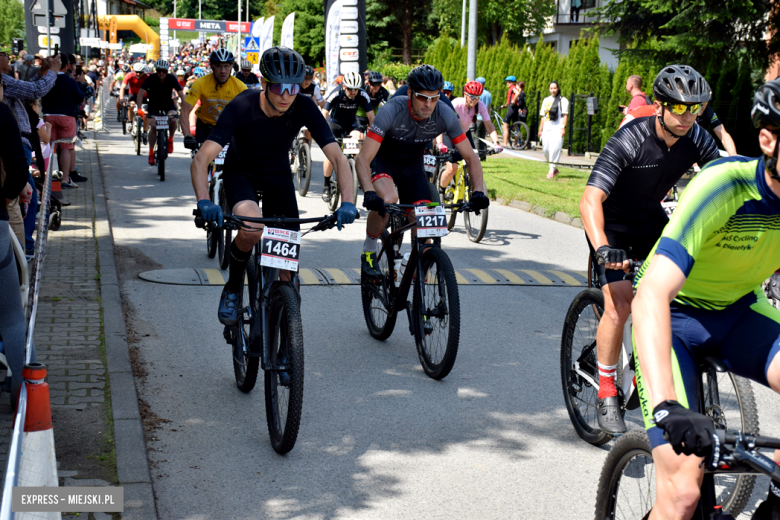 Rzesza kolarzy zalała Bardo. MTB Bike Maraton w Mieście Cudów