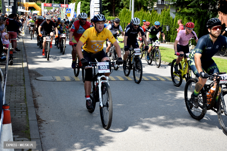 Rzesza kolarzy zalała Bardo. MTB Bike Maraton w Mieście Cudów