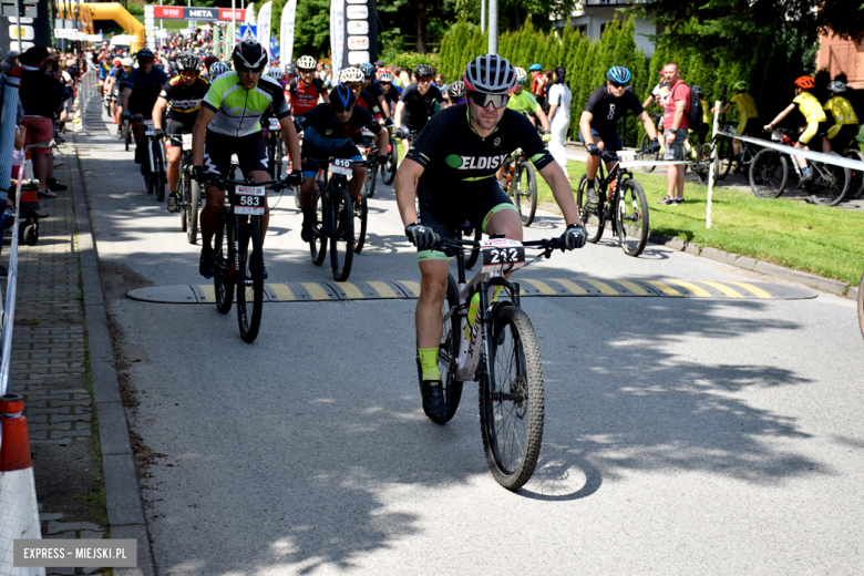 Rzesza kolarzy zalała Bardo. MTB Bike Maraton w Mieście Cudów