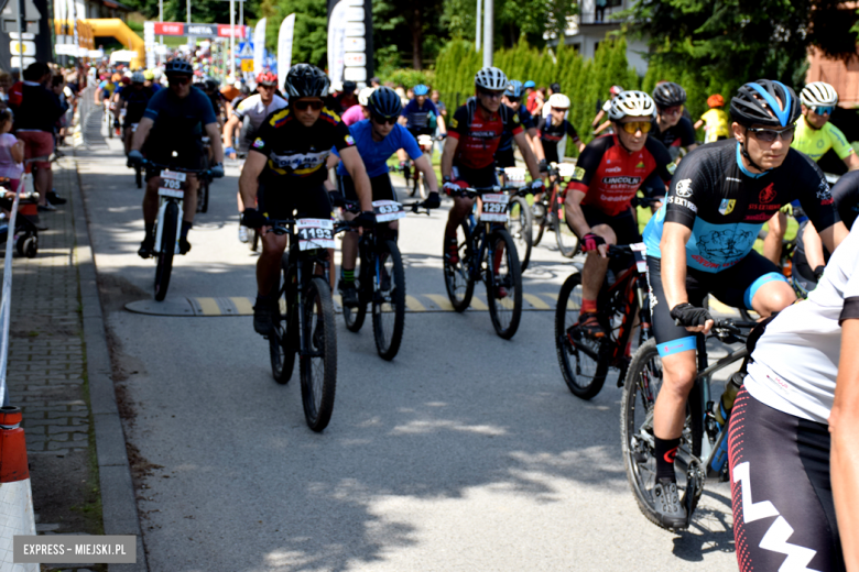 Rzesza kolarzy zalała Bardo. MTB Bike Maraton w Mieście Cudów