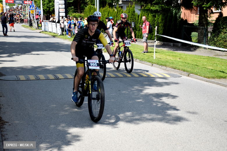 Rzesza kolarzy zalała Bardo. MTB Bike Maraton w Mieście Cudów