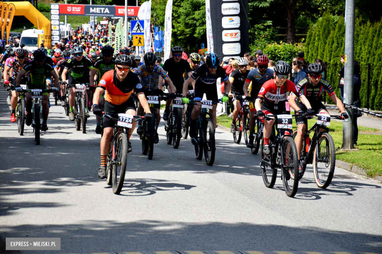 Rzesza kolarzy zalała Bardo. MTB Bike Maraton w Mieście Cudów