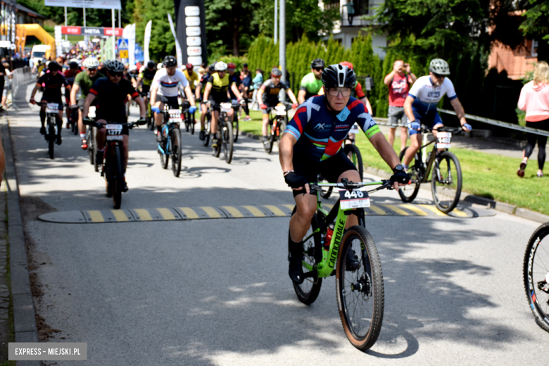 Rzesza kolarzy zalała Bardo. MTB Bike Maraton w Mieście Cudów