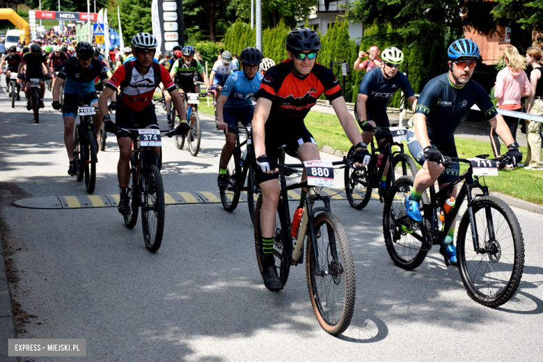 Rzesza kolarzy zalała Bardo. MTB Bike Maraton w Mieście Cudów