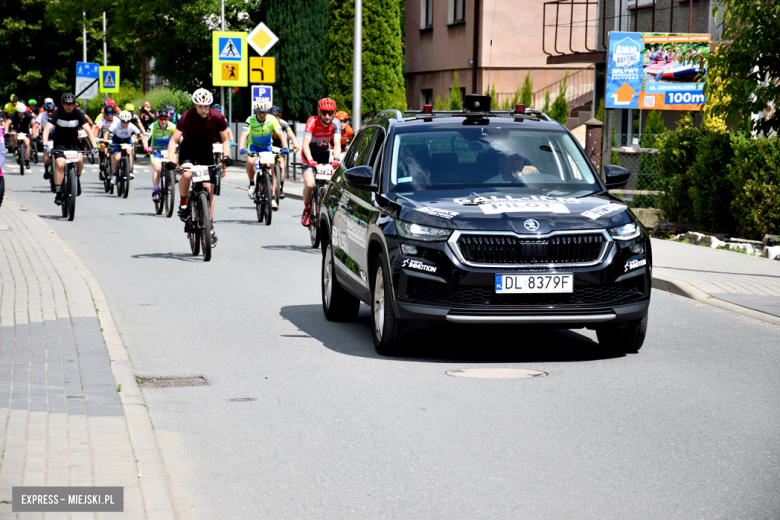 Rzesza kolarzy zalała Bardo. MTB Bike Maraton w Mieście Cudów