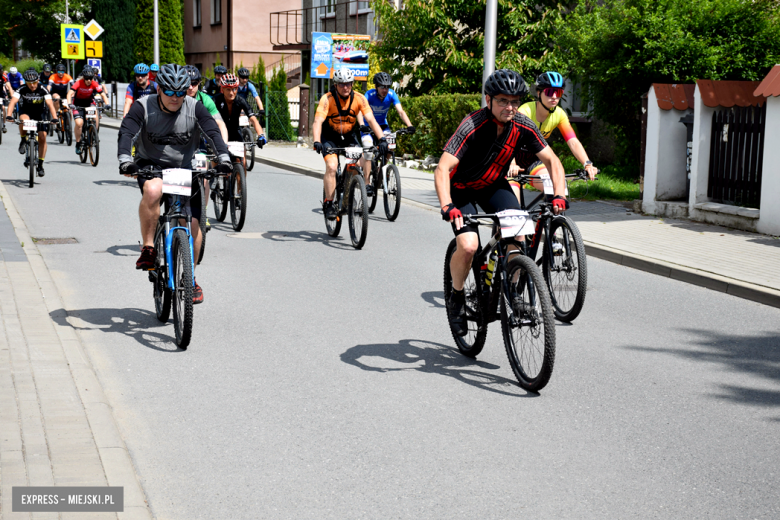 Rzesza kolarzy zalała Bardo. MTB Bike Maraton w Mieście Cudów