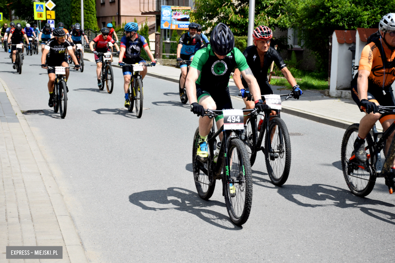 Rzesza kolarzy zalała Bardo. MTB Bike Maraton w Mieście Cudów