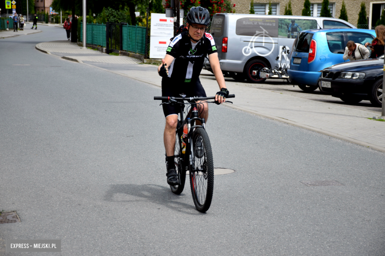 Rzesza kolarzy zalała Bardo. MTB Bike Maraton w Mieście Cudów