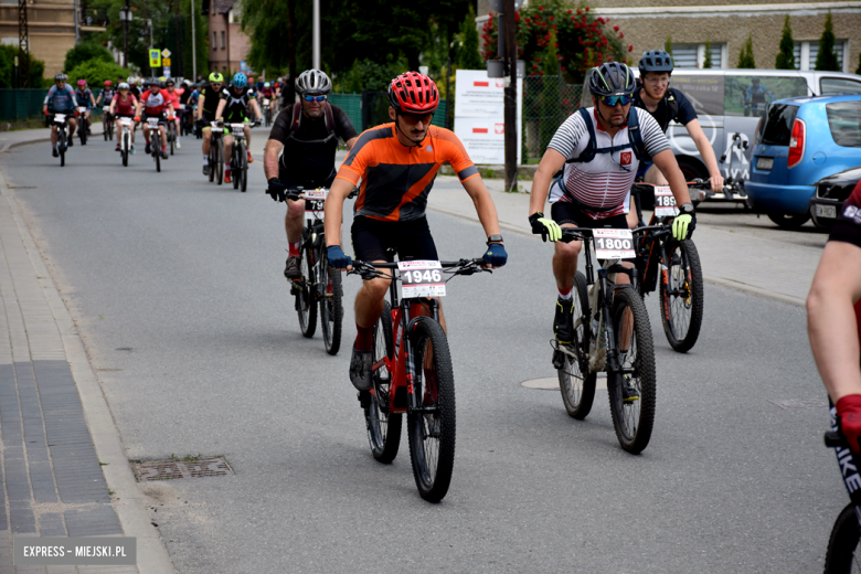 Rzesza kolarzy zalała Bardo. MTB Bike Maraton w Mieście Cudów