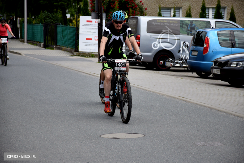 Rzesza kolarzy zalała Bardo. MTB Bike Maraton w Mieście Cudów