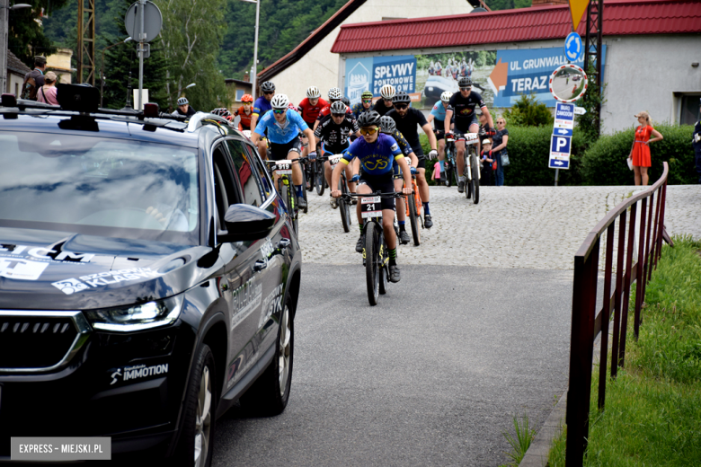 Rzesza kolarzy zalała Bardo. MTB Bike Maraton w Mieście Cudów