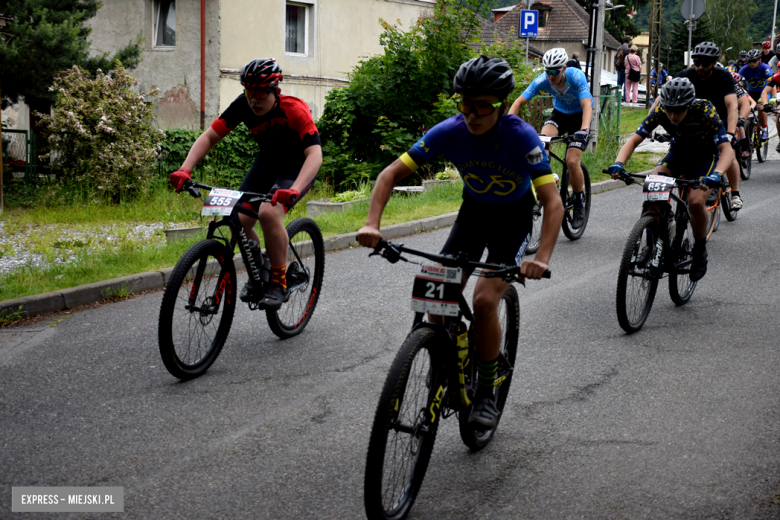 Rzesza kolarzy zalała Bardo. MTB Bike Maraton w Mieście Cudów