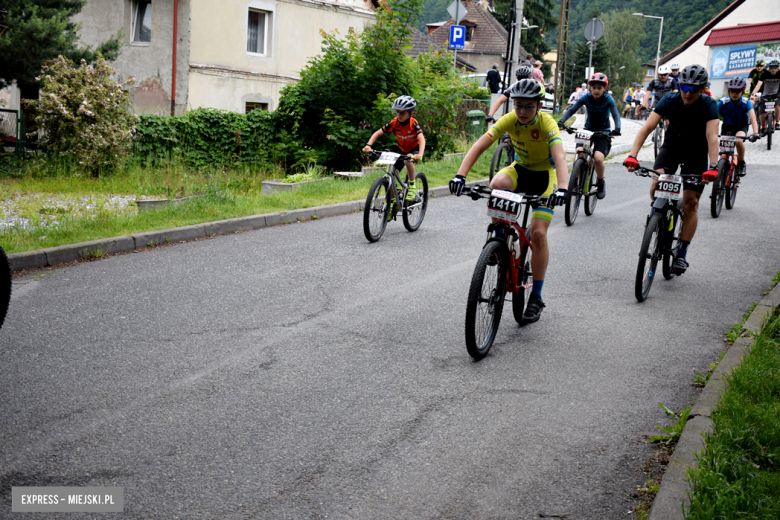 Rzesza kolarzy zalała Bardo. MTB Bike Maraton w Mieście Cudów