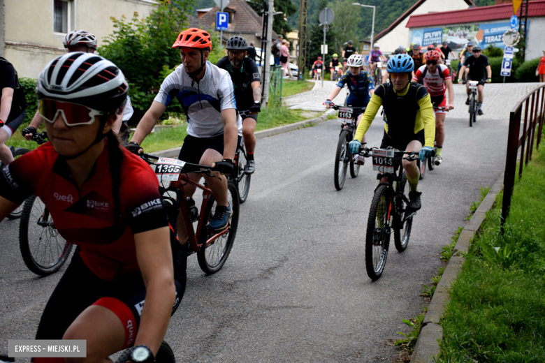 Rzesza kolarzy zalała Bardo. MTB Bike Maraton w Mieście Cudów