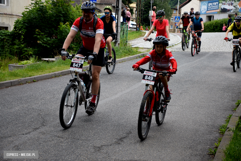 Rzesza kolarzy zalała Bardo. MTB Bike Maraton w Mieście Cudów