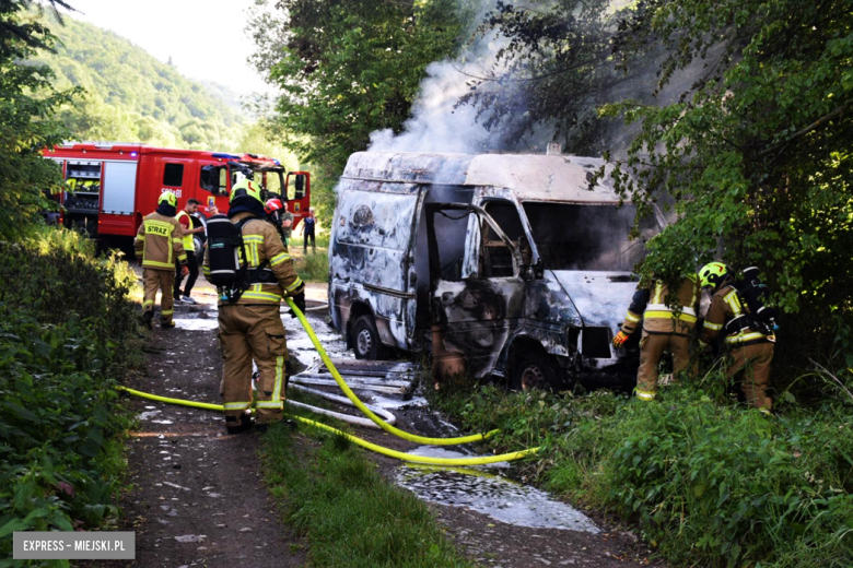 Pożar busa w Opolnicy