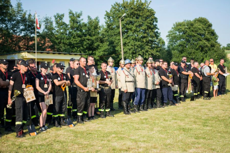 9. Zlot Starych Sikawek w Lubnowie. OSP Czerńczyce zwycięskie 