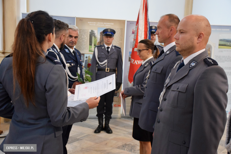 Powiatowe Święto Policji. Funkcjonariusze otrzymali awanse