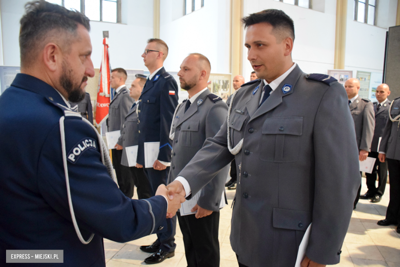 Powiatowe Święto Policji. Funkcjonariusze otrzymali awanse